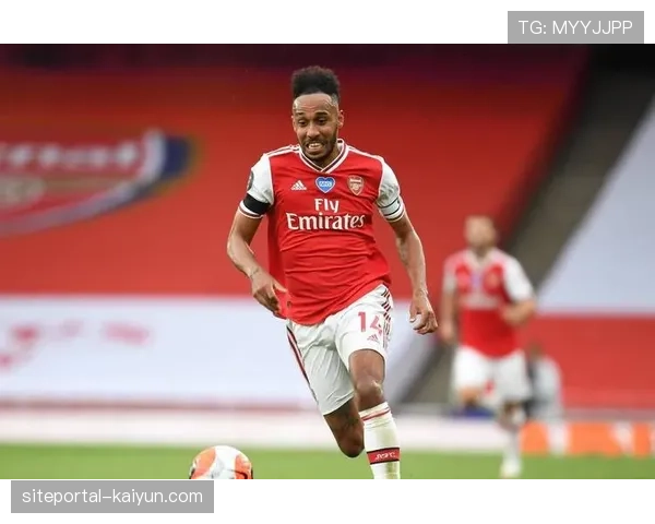 奥巴梅扬全场仅2次射门零射正，锋线哑火加剧马赛困境