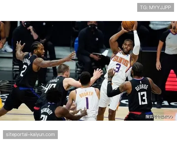 桑德兰德泽尔比控场战术 后场短传组织引诱对手压上 桑德兰德泽尔比控场战术 后场短传组织引诱对手压上